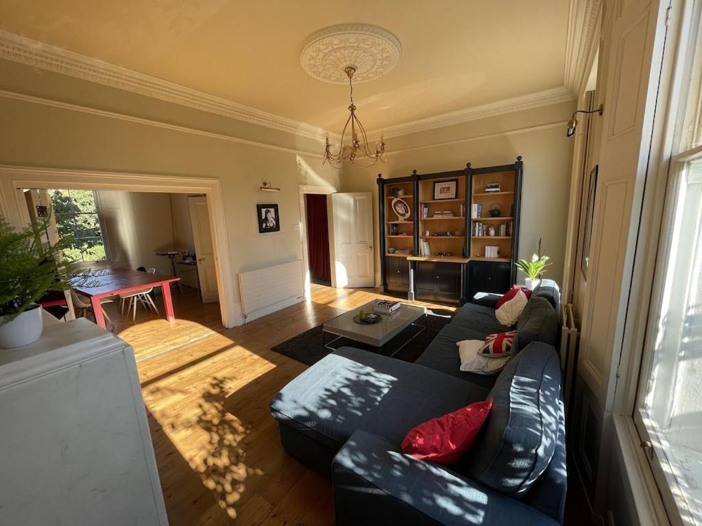 Beautiful 5-Bedroom Townhouse London Exteriör bild